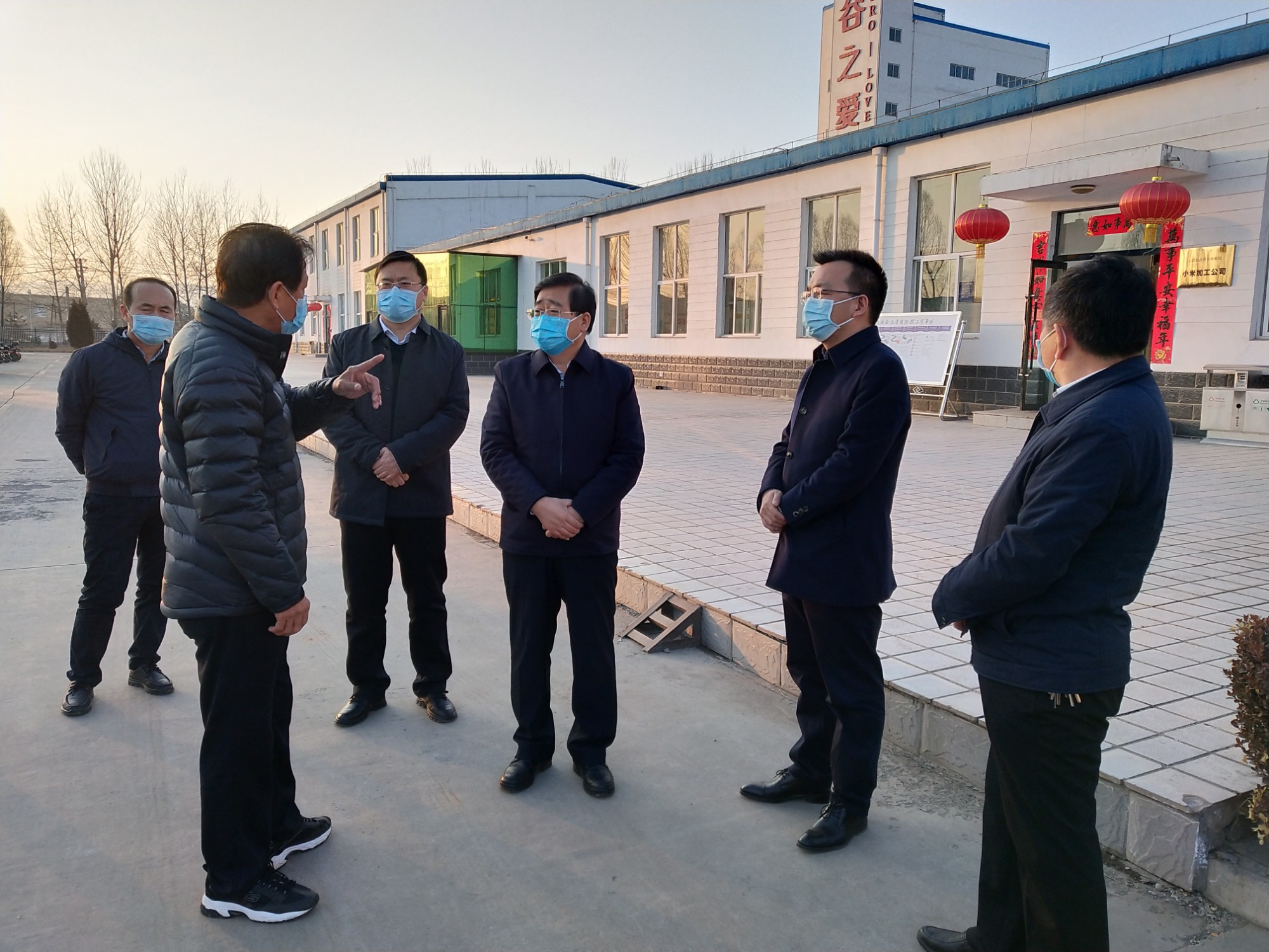 縣委書記盧展明蒞臨我司視察疫情防控情況并指導復工復產工作